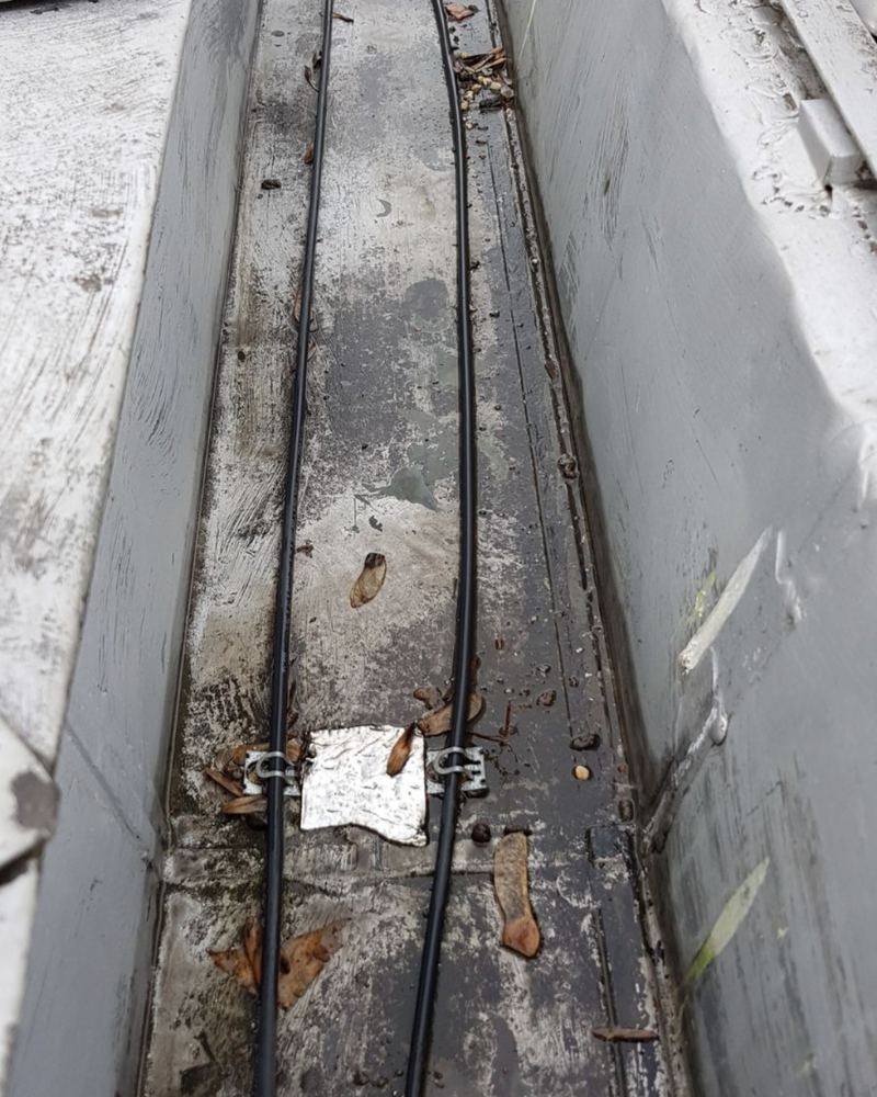 Accesorii de prindere in jgheab